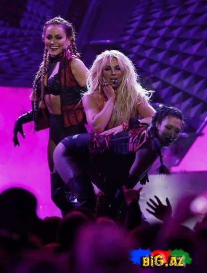 Britney Spears stripsiz rÉ™qsi ilÉ™ coÅŸdurdu - FOTOLAR (18+)