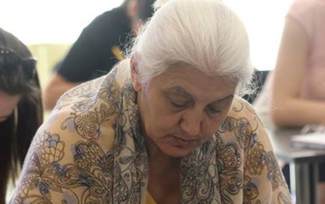 “Azərbaycanda 56 yaşlı qadın İELTS imtahanına girdi 