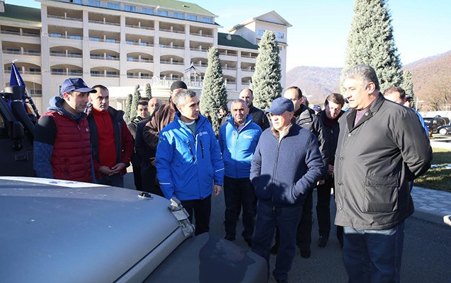 İki nazir Hollivud ulduzu ilə yürüşdə -  Fotolar