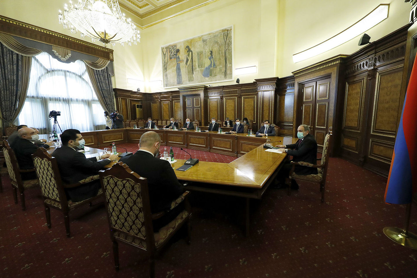 Премьер-министр Никол Пашинян провел консультации в правительстве с участием губернаторов регионов (26 ноября 2020). Еревaн