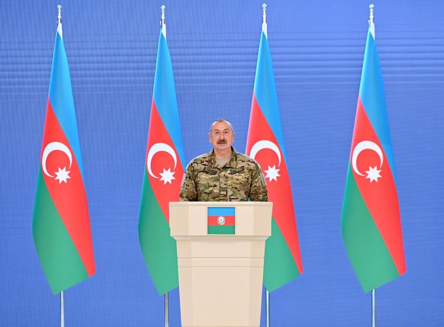 Президент, Верховный главнокомандующий Ильхам Алиев встретился с группой руководителей и личного состава Азербайджанской армии по случаю Дня Вооруженных сил (ФОТО) - Gallery Image