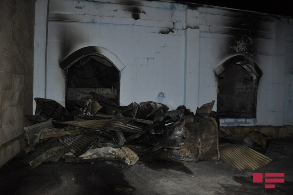 В Сабирабаде в мечети произошел пожар -<span class=